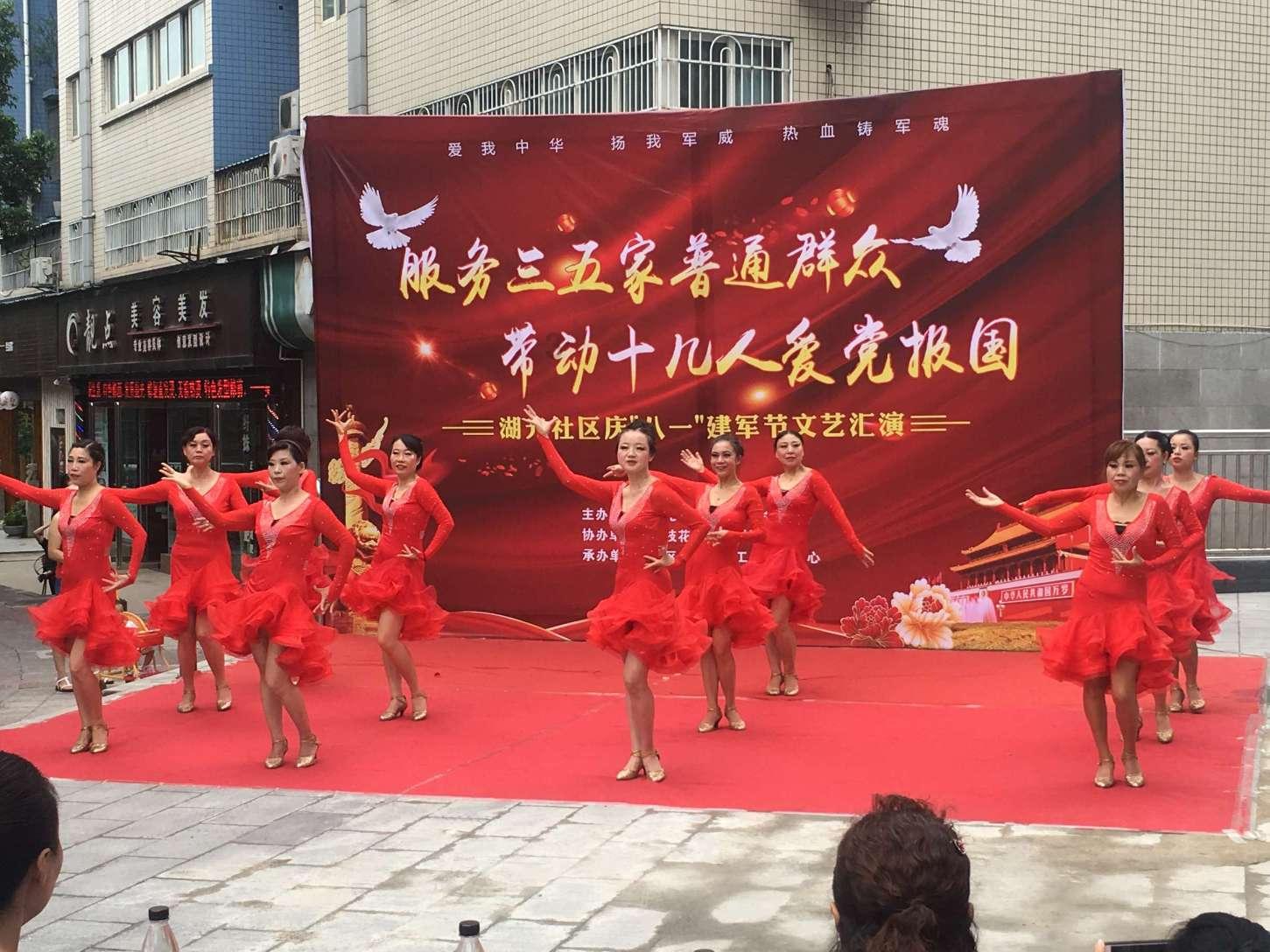 老人便秘自行处置刺伤肛周求助120,急救医生教您便秘如何预防