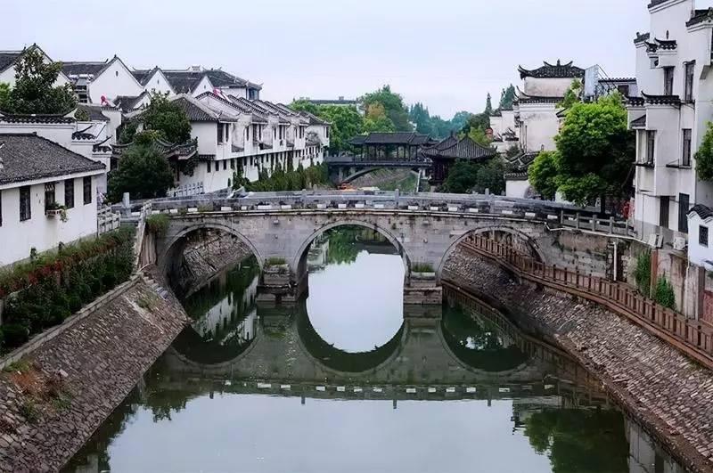 论述秦始皇所处时代的政治经济状况