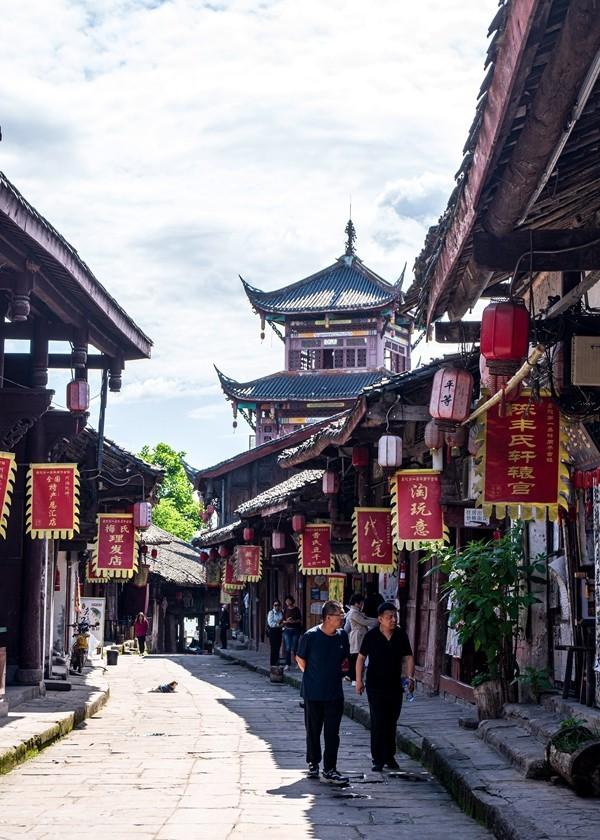 吕布手下的八健将，曹操的八虎骑，相比哪方更厉害？